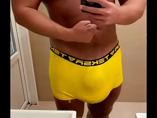 DavidHugeBalls
