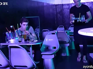 Late murk clubbers enjoy a hard be thrilled by to end the night!